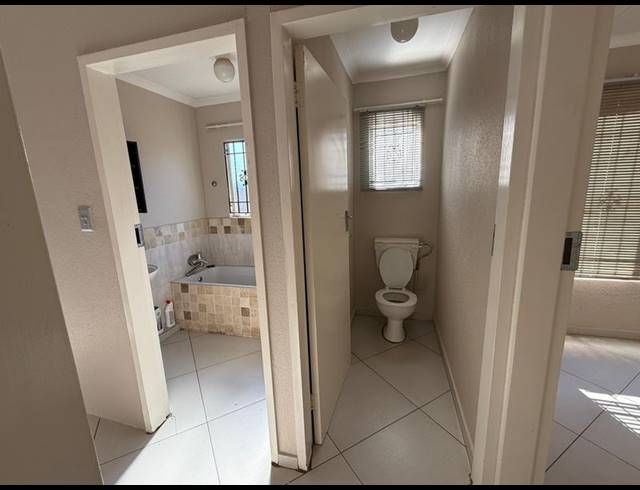 2 BEDROOM HOUSE FOR SALE IN ROSSLYN